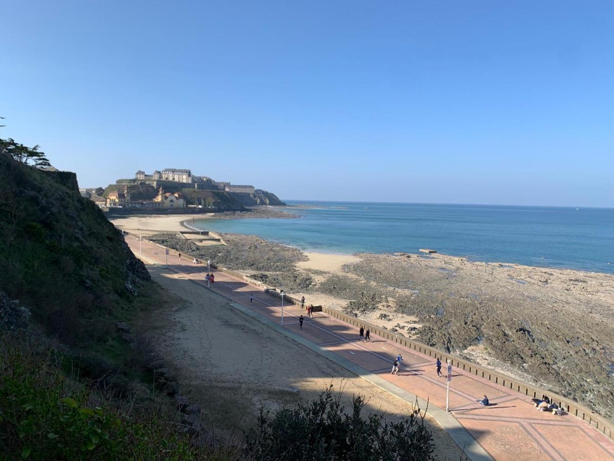 Appartement Villa Chausey, Vue Sur Le Port Granville Exteriör bild